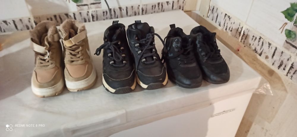 Детская обувь для мальчика и девочки