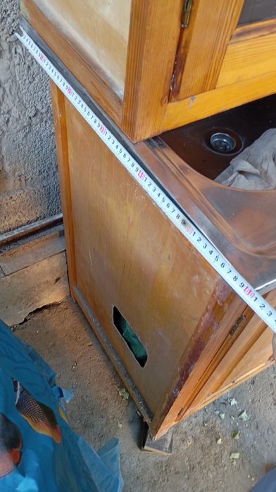 Продам кухоный гарнитур  в нормальном состоянии