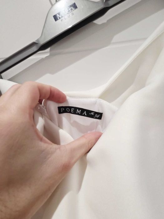 Rochie albă Poema, mărimea 34 – asimetrică, cu volan