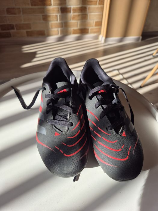 Детски футболни обувки, 35 номер