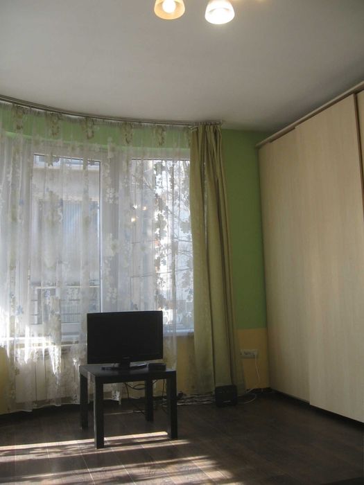 Дава се под наем Тристаен апартамент в София, Център - 91 кв.м за 750 € - Снимка #12