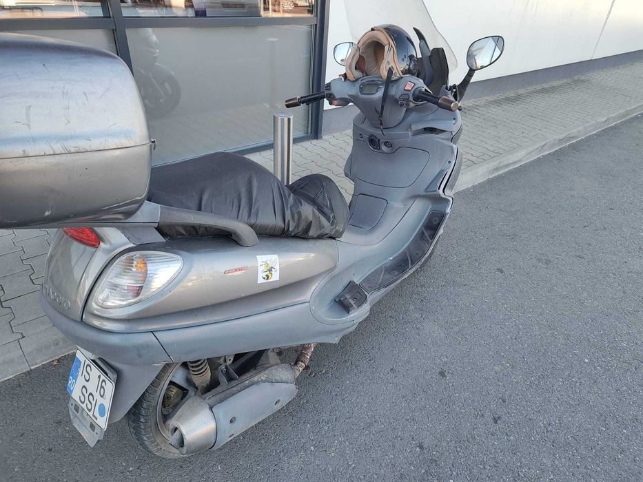 Dezmembrez scuter Piaggio x9 evo de 200 cm3