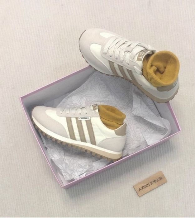 Новые кроссовки женские