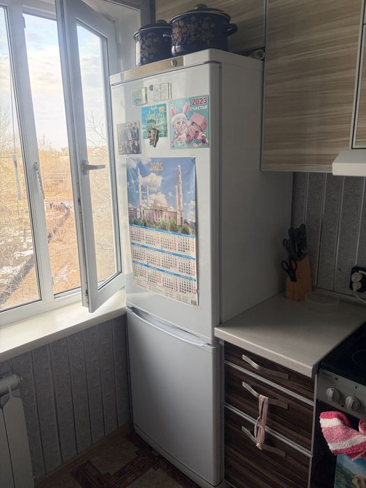 Продаю холодильник