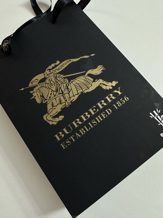 Луксозни мъжки чорапи Burberry