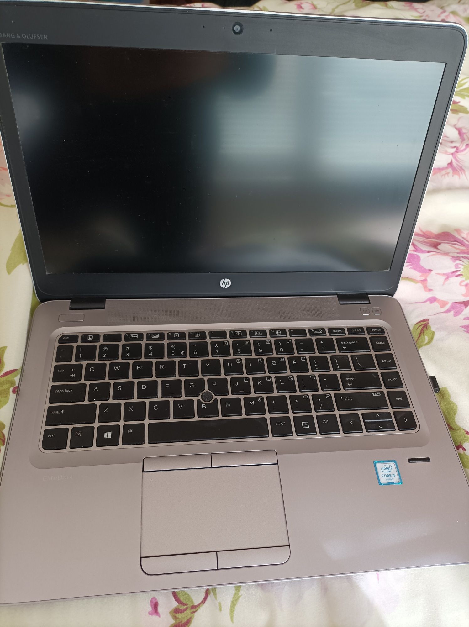 HP core  i5 256Gb