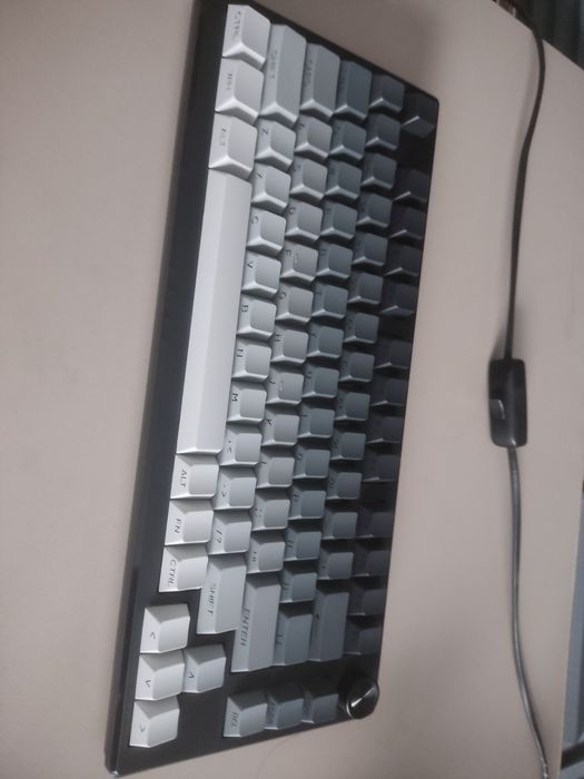 Продам клавиатуру mengzu z75