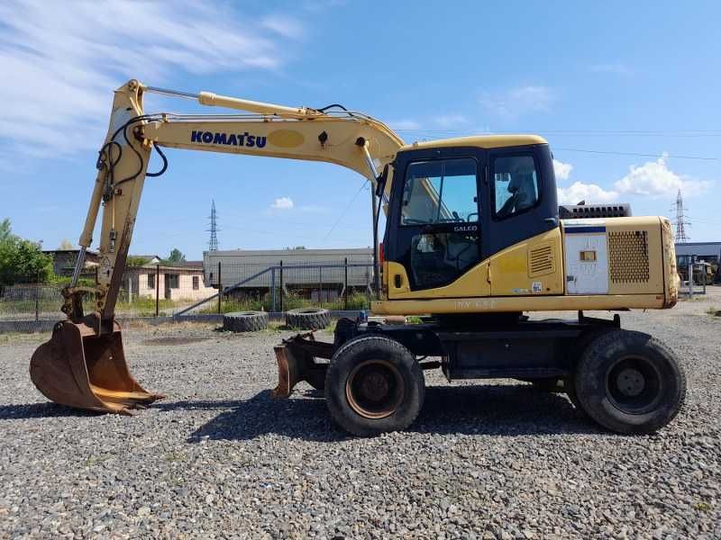 Exacavator pe roti Komatsu PW130, 13.9 tone, 2006