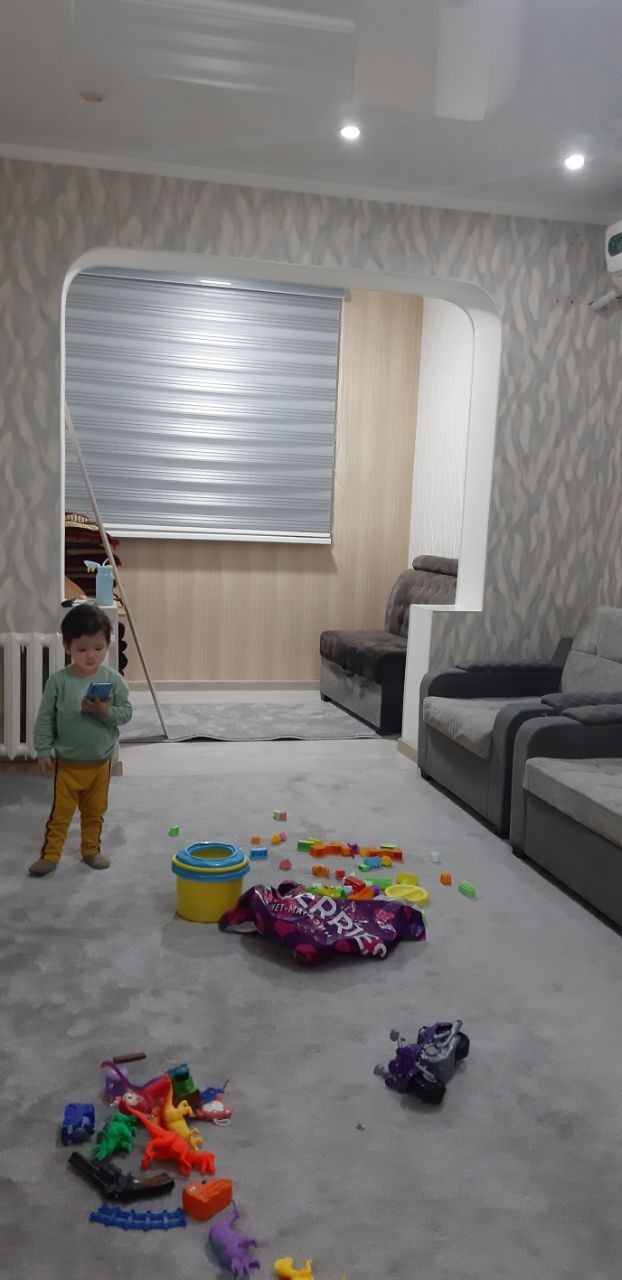SROCHNA sotuvda qora qamish 2/5, 2 xona 3 etaj