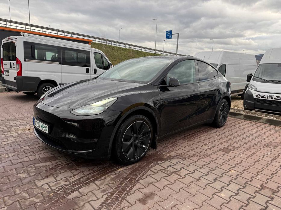 Vand Tesla Model Y Long Range iunie 2023 29.000 km