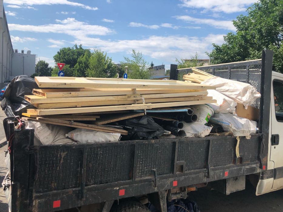 Transport moloz Evacuare moloz Debarasare apartamente Evavuare mobila