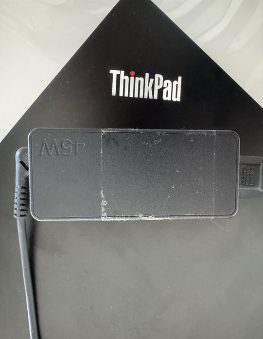 Laptop Thinkpad E580 i5 , 8GB , 256 SSD , USB-C ,Win 11,  stare buna