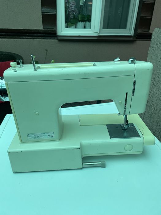 Masina de cusut privileg super automatic de luxe