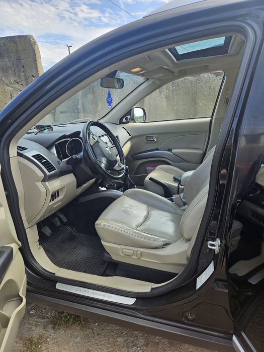 Mitsubishi outlander 2008 4x4, 7 locuri