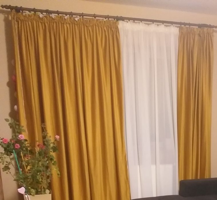 Vand draperii mustar catifea