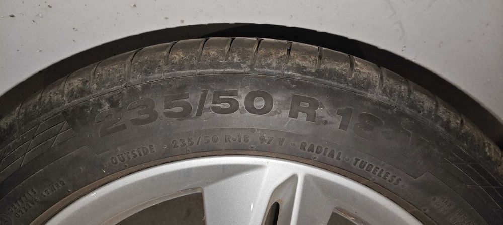 Vand set jante orig. aliaj Audi Q3 
235 50 R18 si anvelope stare f b