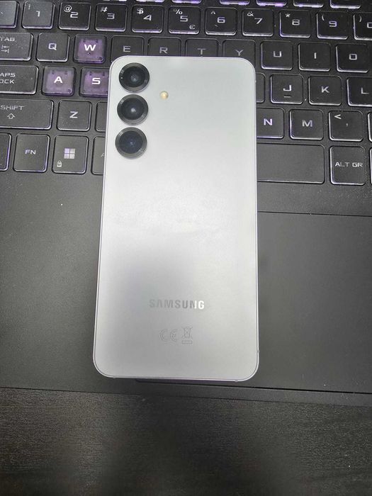 Vand Samsung S25 255 gb