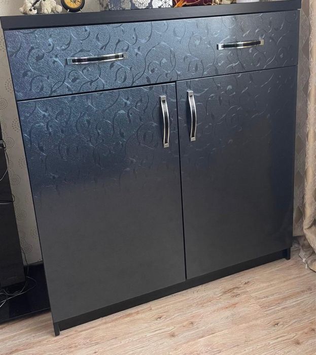 тумбочка, барная стойка продам