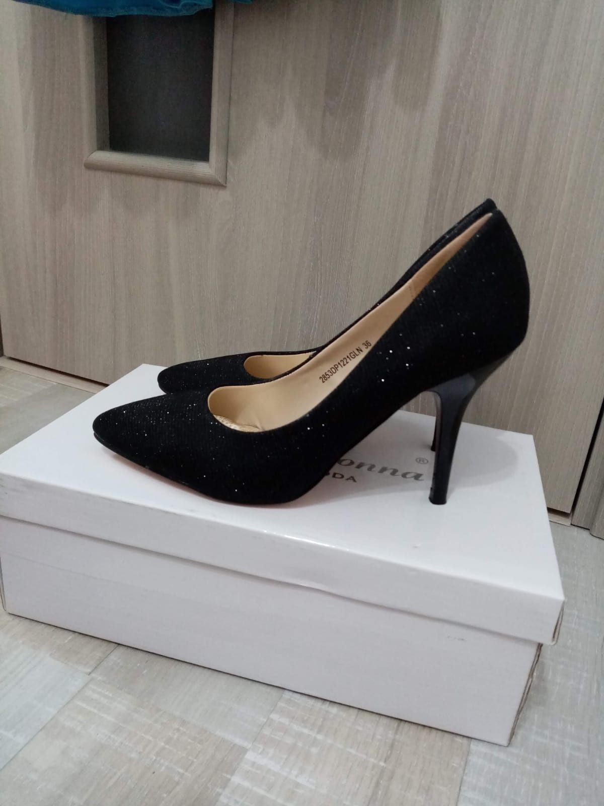 Pantofi stiletto Solo Donna