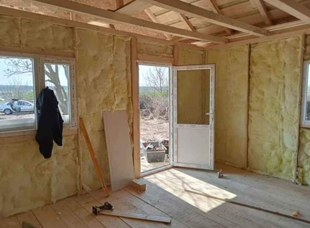 Vând cabane orice modele dorește clientul