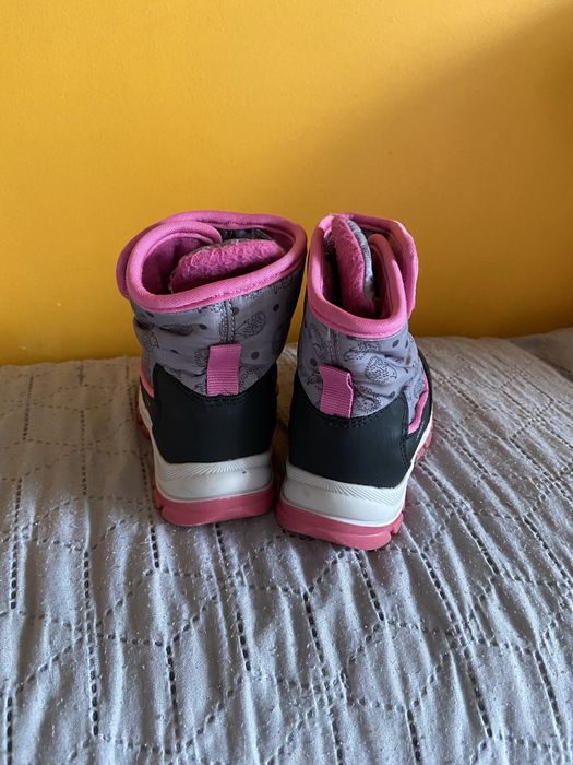 Ghetute fetite Geox marimea 21