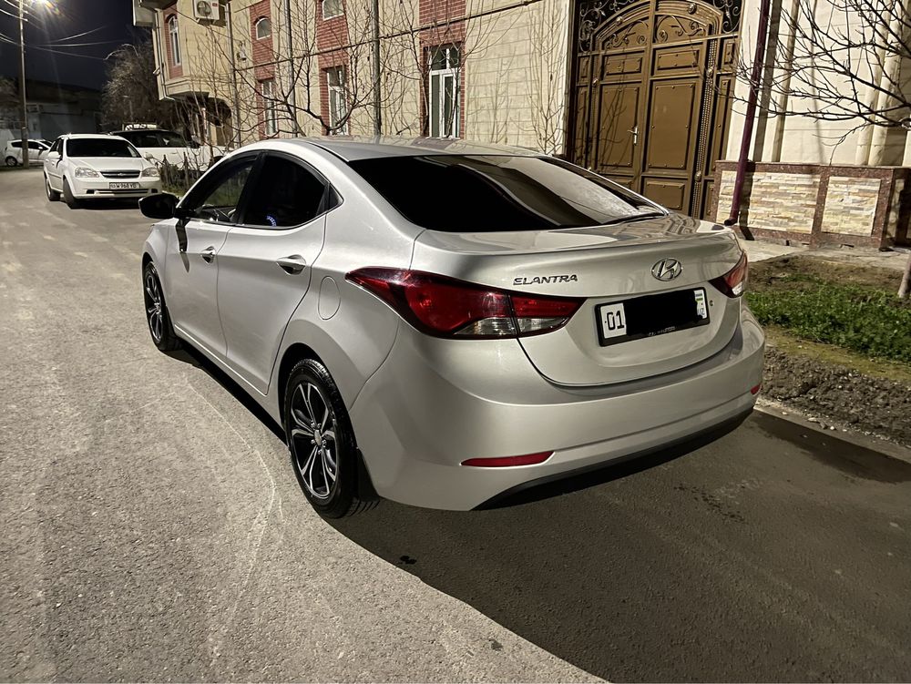 Hyundai elantra 2016