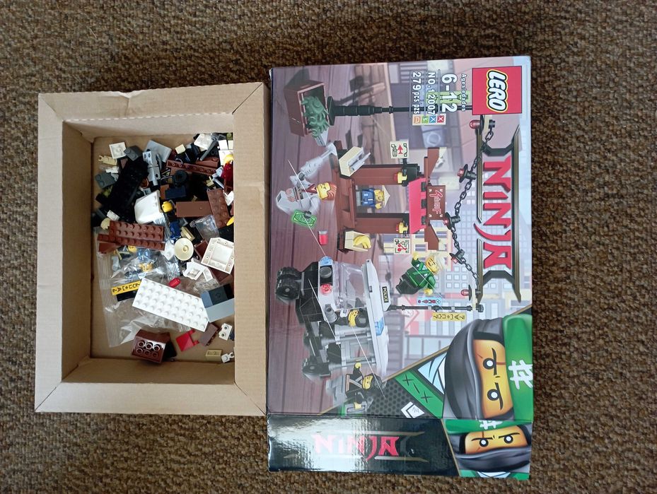 Лего блокчета в насипно състояние