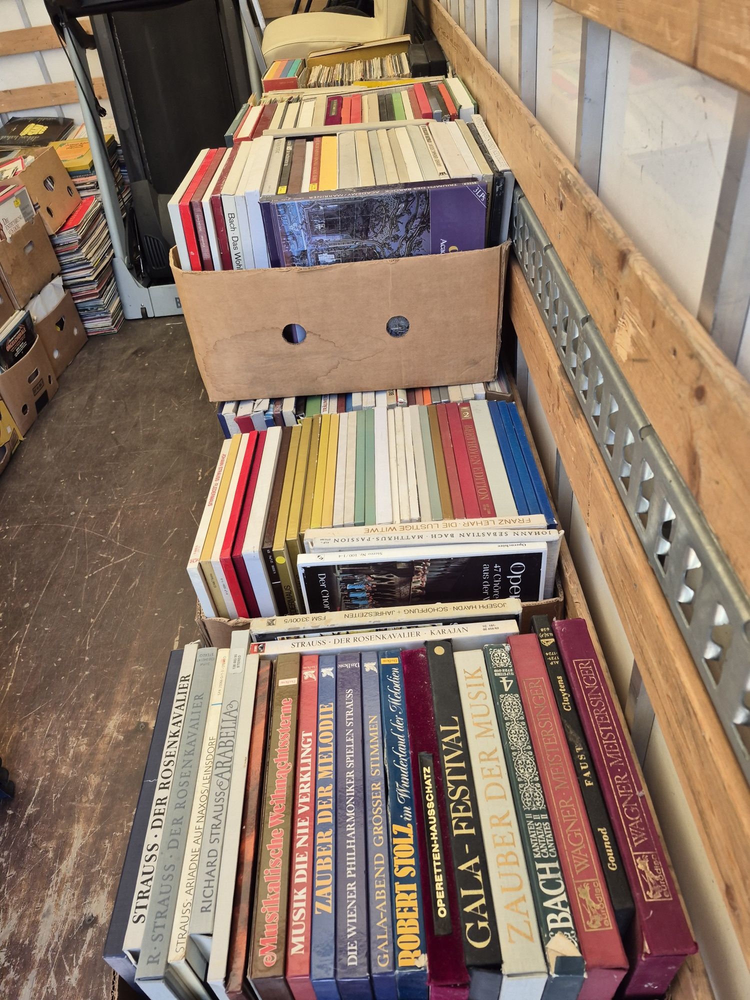 Vând Lot 200LP Discuri Vinil colectie muzica clasica mixta
