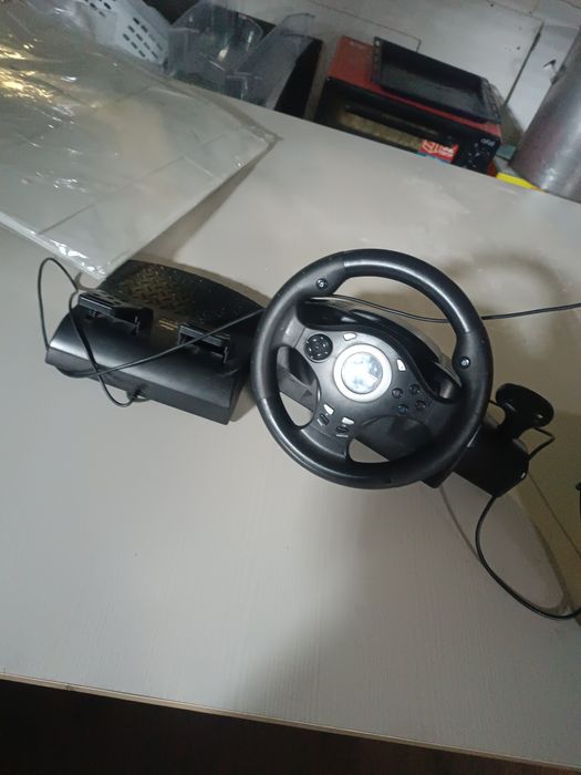 руль с педалями на компьютер