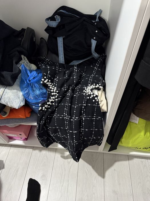 Вещи для девушек и девочек