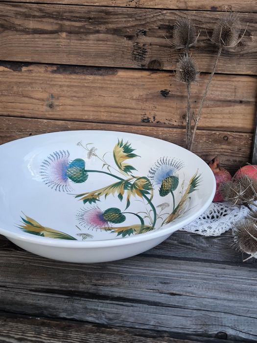 Голяма порцеланова купа