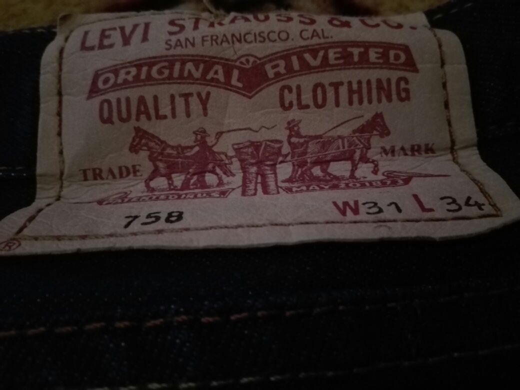 blugi LEVI`s ( originali )