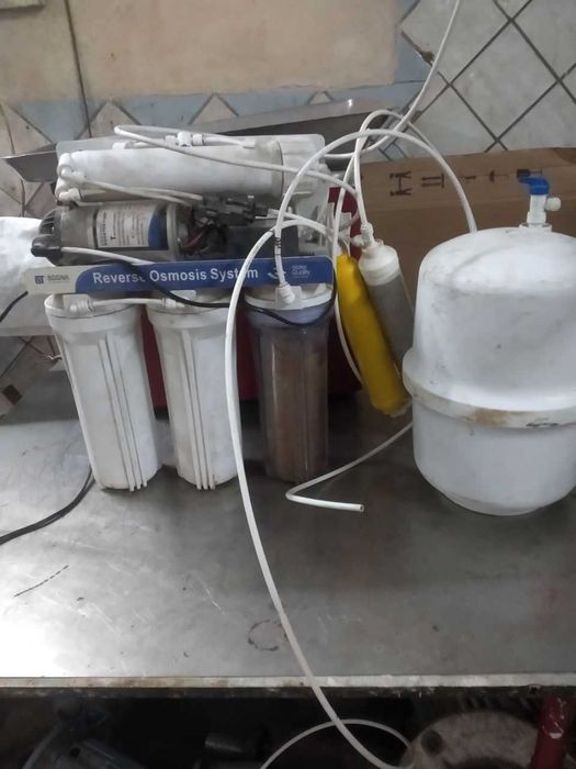 Фильтр для очистки воды ОСМОС. В рабочем состоянии.