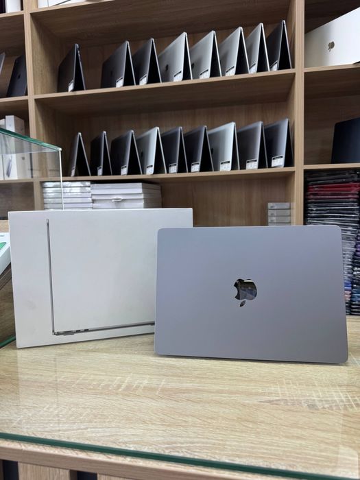 Macbook air 2022 M2 16/256Gb 13.6-inch