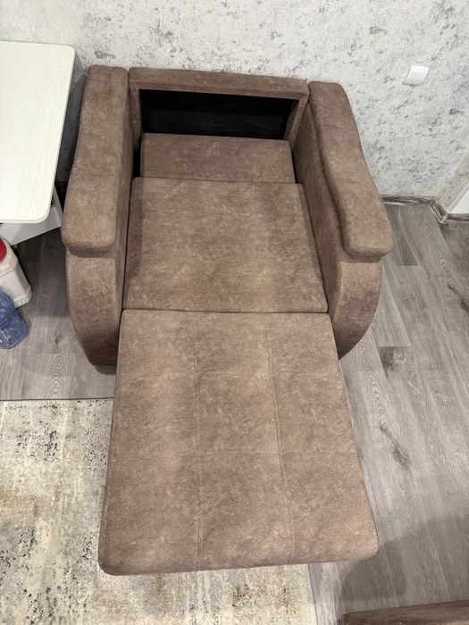 Продается диван с креслом