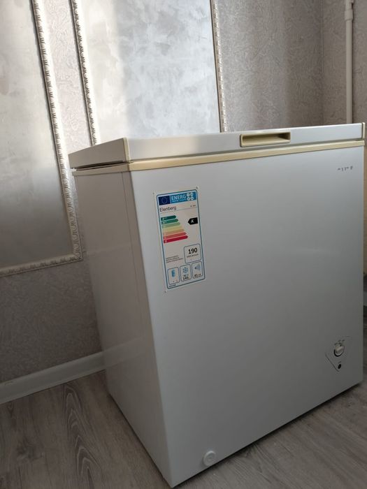 Продаю морозильник