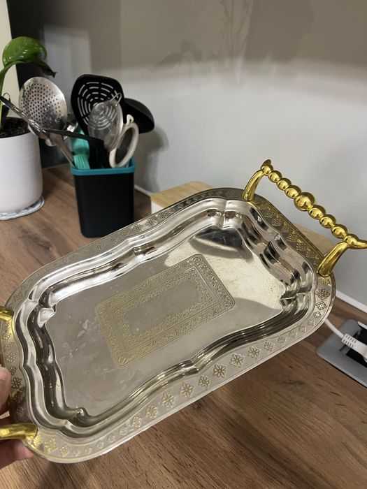 Поднос металлический