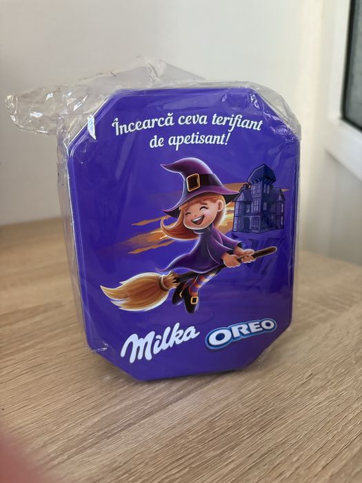 2 Cutii Milka metalice