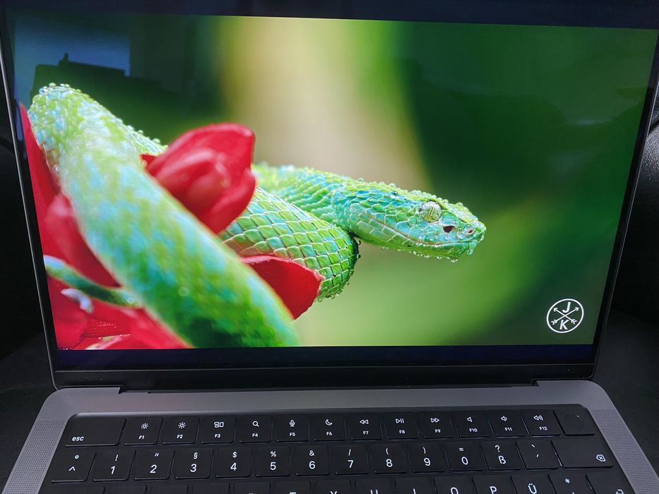 MacBook Pro 14-inch/ M1 / 16 Gb RAM / 512 Gb / Foaete bun