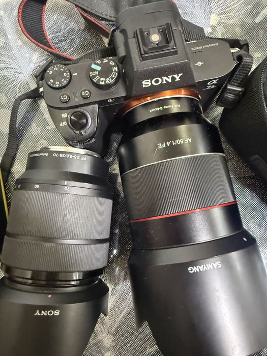 Sony A7 II  2 obiective, blitz, 3 baterii