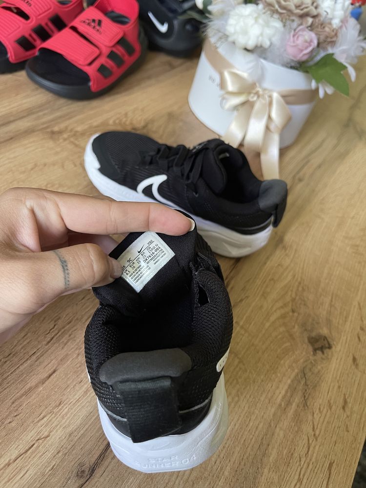 Маратонки Nike