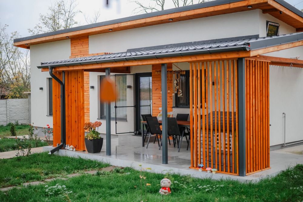 Căsuța noastra de poveste de lângă Târgul de Crăciun din Craiova