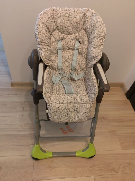 Scaun de masa bebe