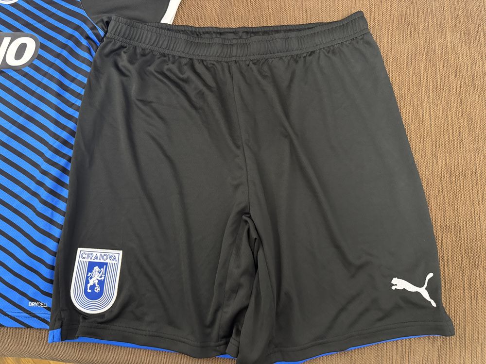 Pantaloni scurti Puma Universitatea Craiova UCV NOI cu etichetă L