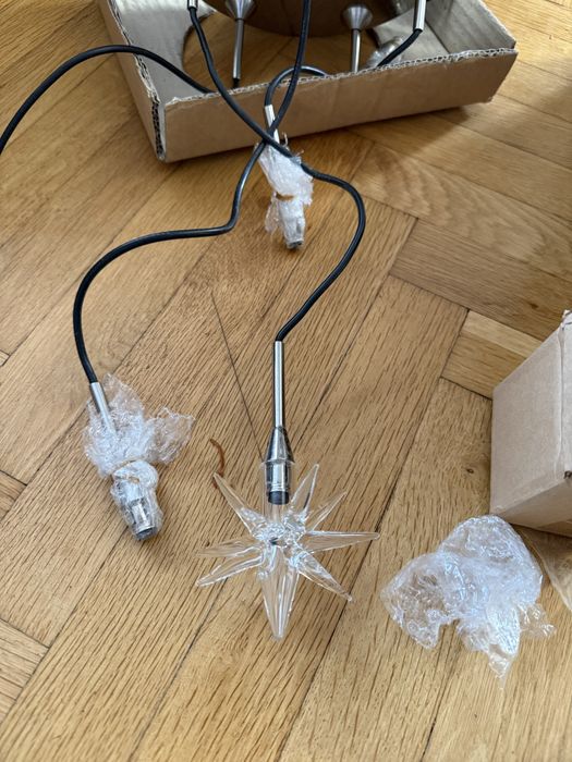 Продавам чисто нови лампи  5-ет звезди за спалня висящи корегираши