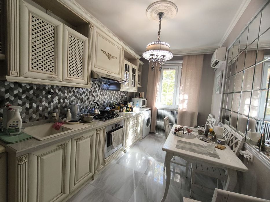 БИЙ Художники 4/3)5  78м² авторский проект.