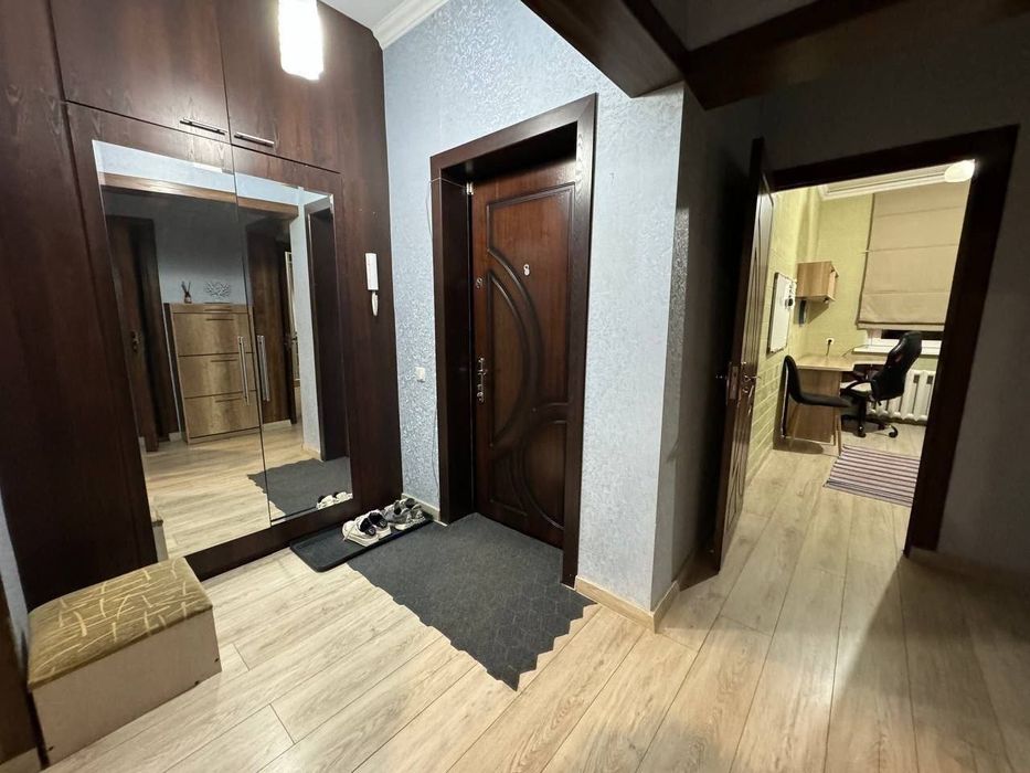 Квартира 3 комнаты, Мирабадский р-н, Точка Вкуса