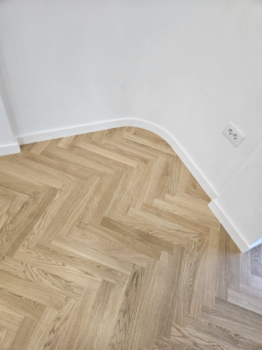 Echipa de montaj parchet