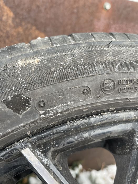 Продам летнюю резину 17 диаметра