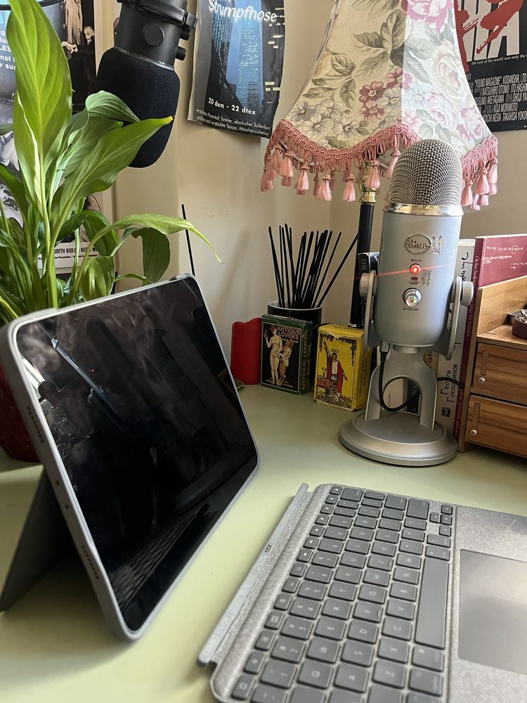 Logitech Combo Touch клавиатура за iPad 11-inch (1st-4th gen)